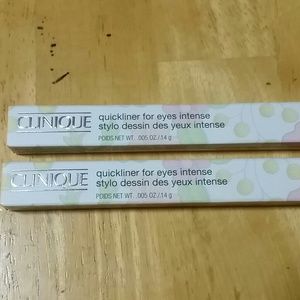 Clinique quickliner